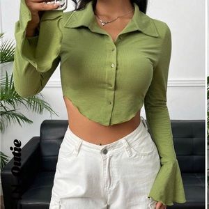 Fashion Nova Cropped Green Long-sleeve Blouse Shirt